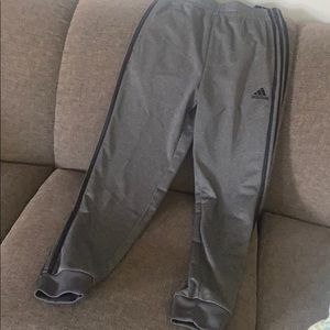 Adidas joggers (boy)
